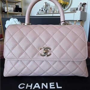 CHANEL Pink Caviar Coco Handle bag